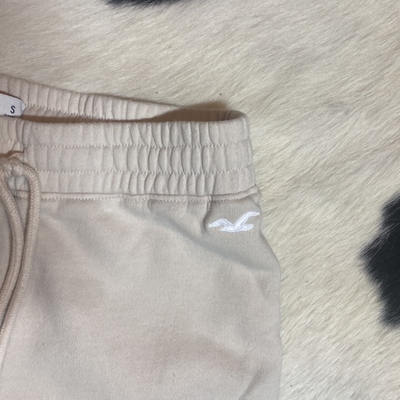 light beige Hollister wide-leg sweatpants - Picture 6 of 11